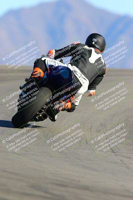 media/Jan-09-2022-SoCal Trackdays (Sun) [[2b1fec8404]]/Turn 12 Backside (130pm)/